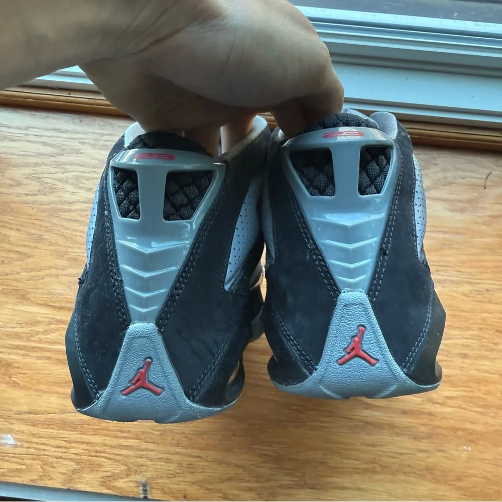 Mens Air Jordan B’Loyal Gray and Black Sneakers - Picture 6 of 7